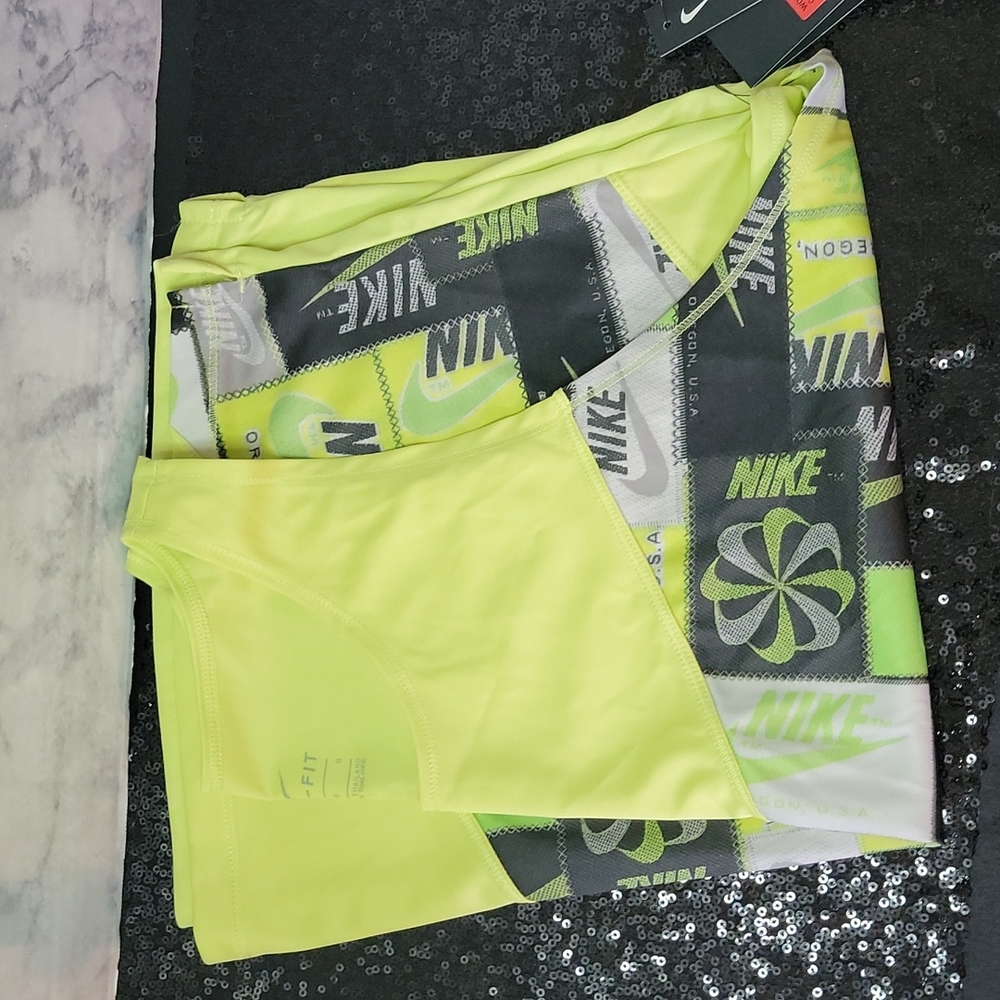 Nike Dri - Fit Shirt